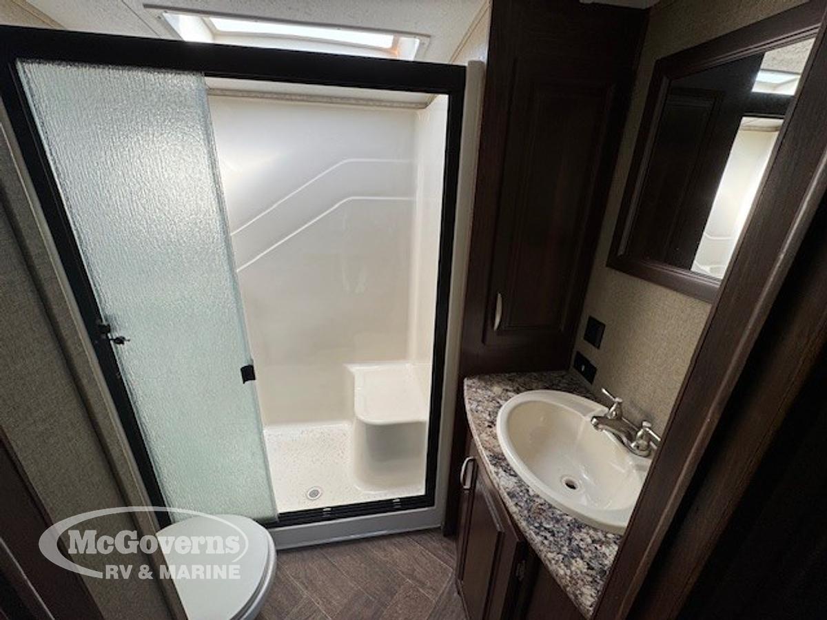 Used 2015 Keystone RV Keystone Mountaineer Mountaineer 356TBF - Dealer Stock