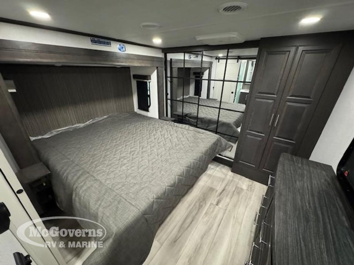 2025 Keystone RV Alpine Avalanche Edition 302RS