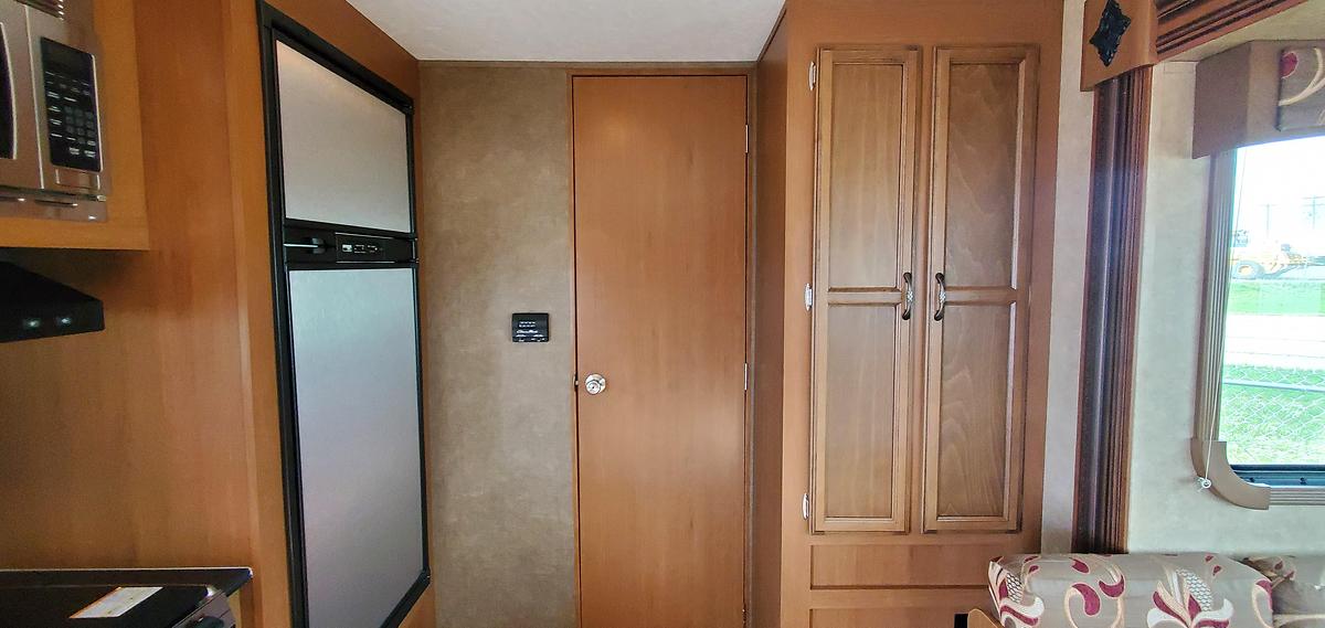 Used 2014 Starcraft RV 244DS