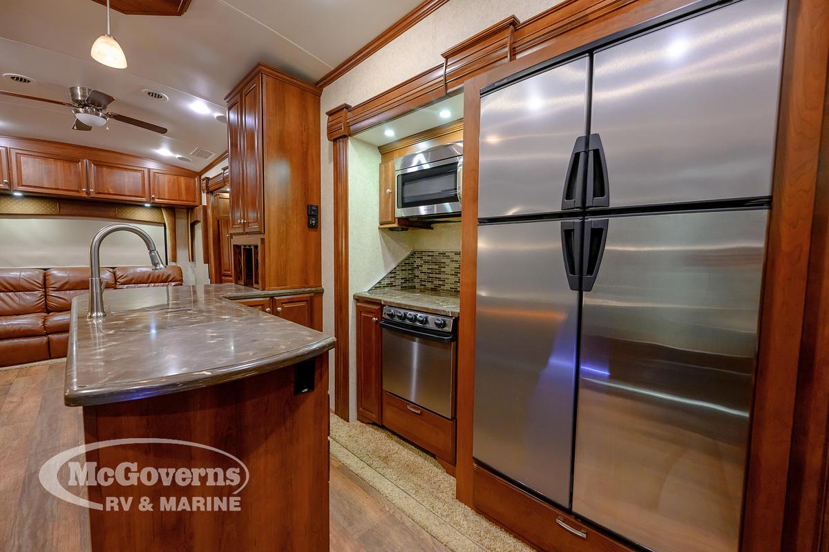 Used 2014 Forest River Cardinal 3450RL