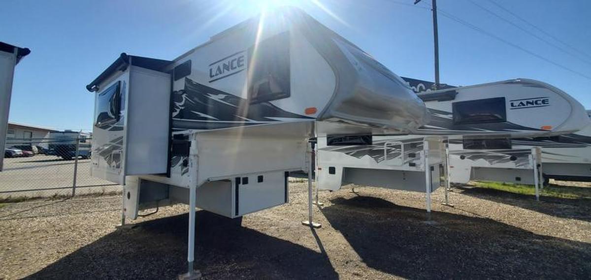 2023 Lance Truck Campers Short Bed 855S