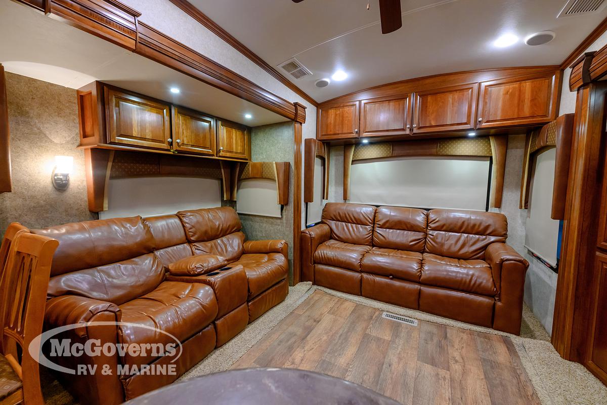 Used 2014 Forest River Cardinal 3450RL