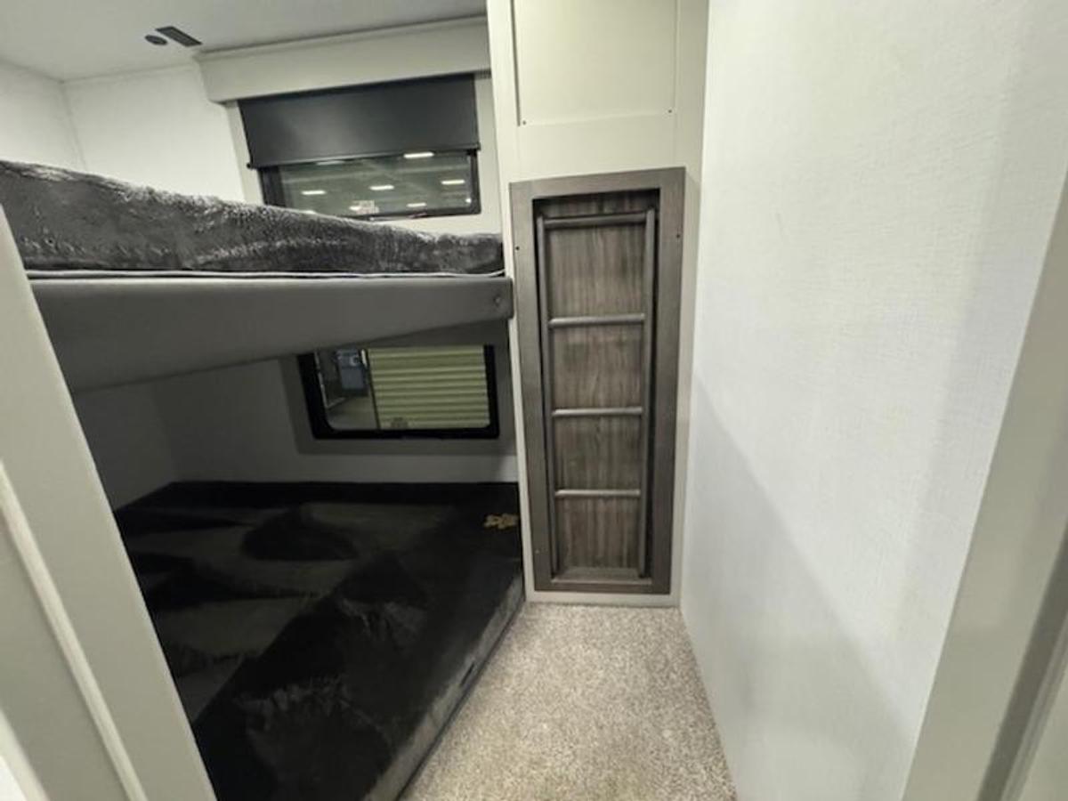 2025 Keystone RV Montana High Country 351BH