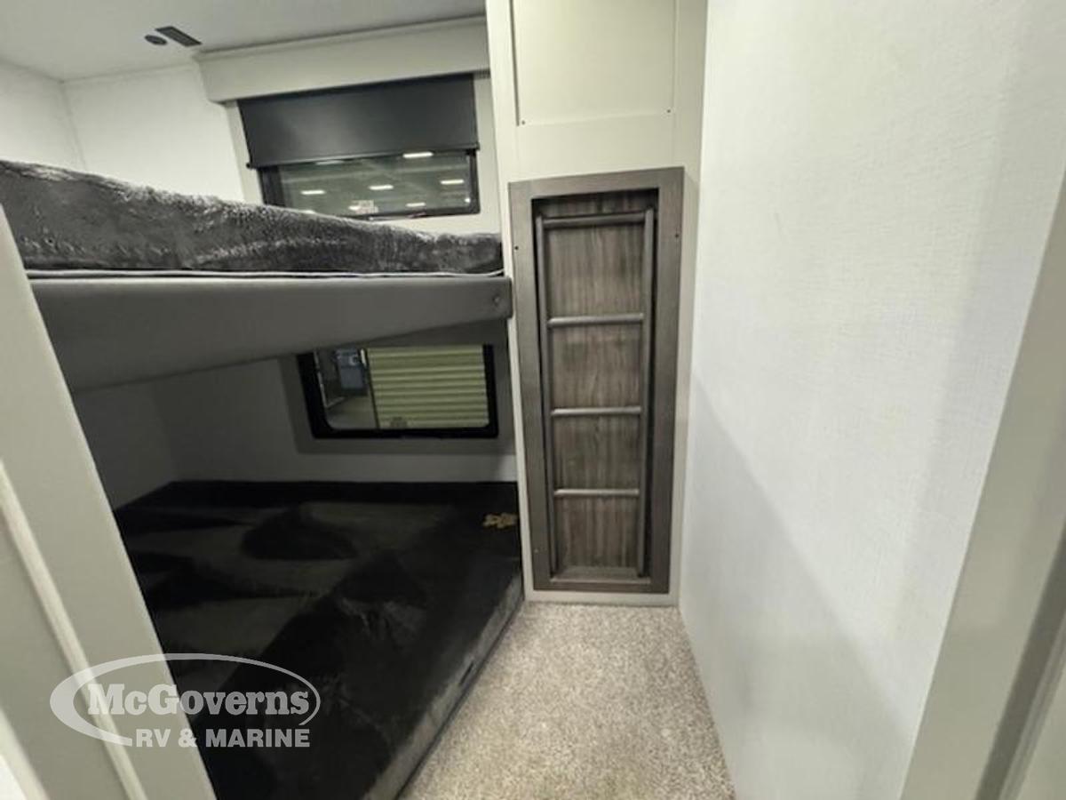 2025 Keystone RV Montana High Country 351BH