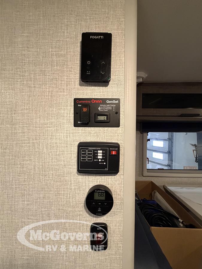 2026 Lance Truck Camper 1191