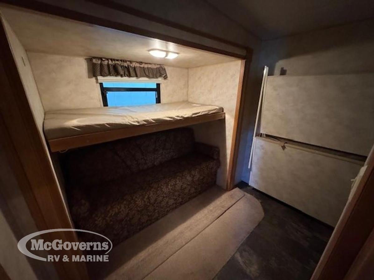 Used 2009 Forest River Palomino Sabre SABRE 31BHDS