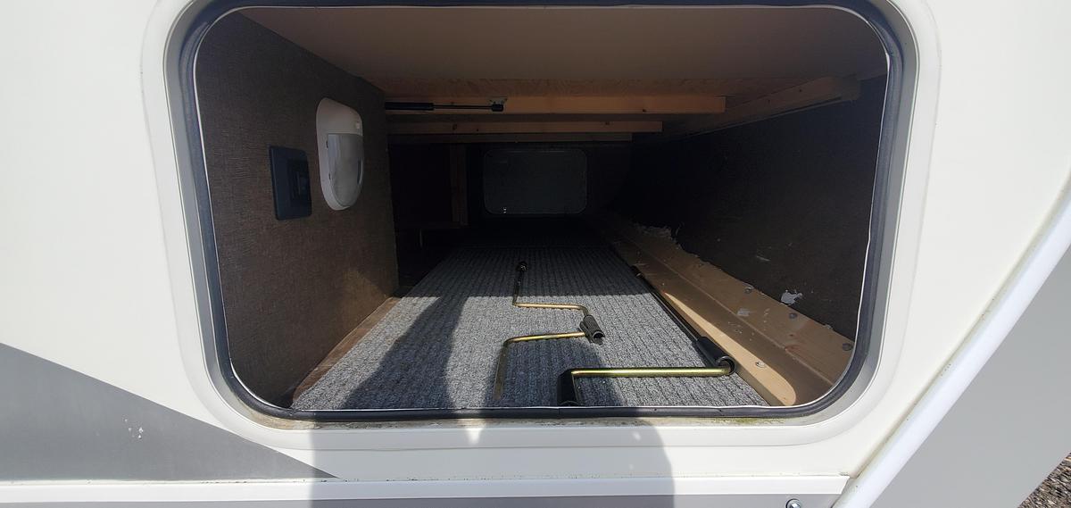 Used 2014 Starcraft RV 244DS