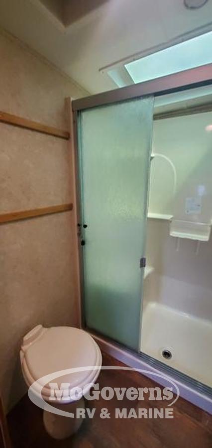 Used 2014 Forest River Cardinal 3450RL