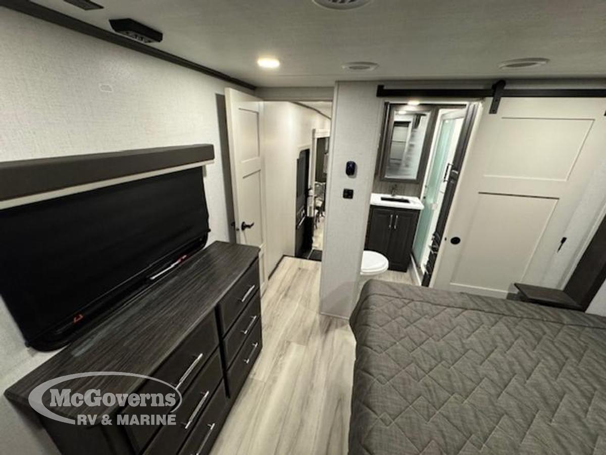 2025 Keystone RV Alpine Avalanche Edition 302RS