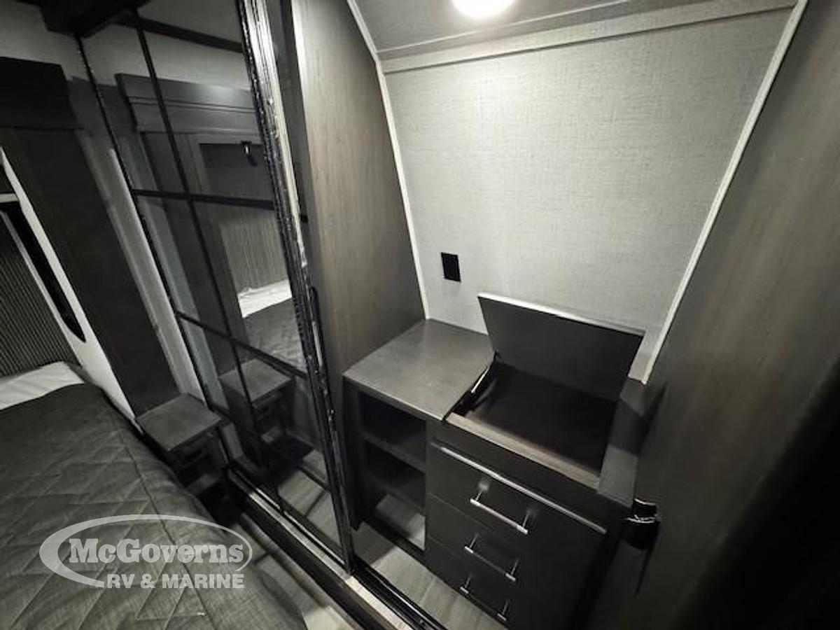 2026 Keystone RV Avalanche 379MB