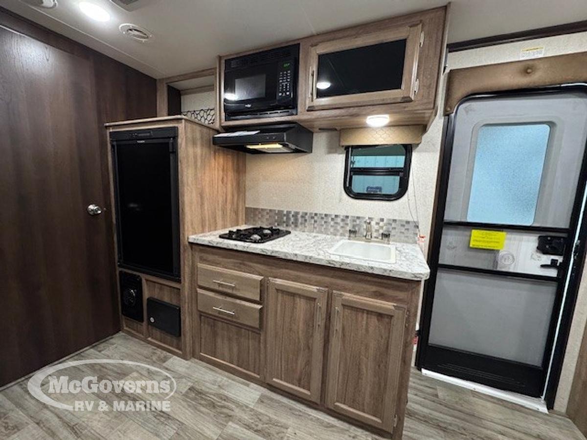 Used 2018 Jayco Jay Feather 23RD
