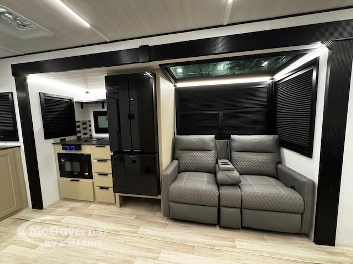 2026 Keystone RV Walkabout 22MAX