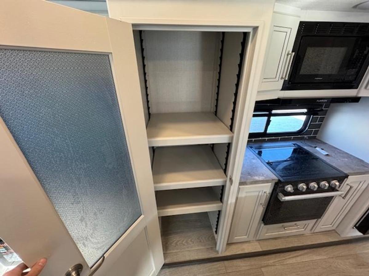 2025 Keystone RV Cougar Half-Ton 29RLI