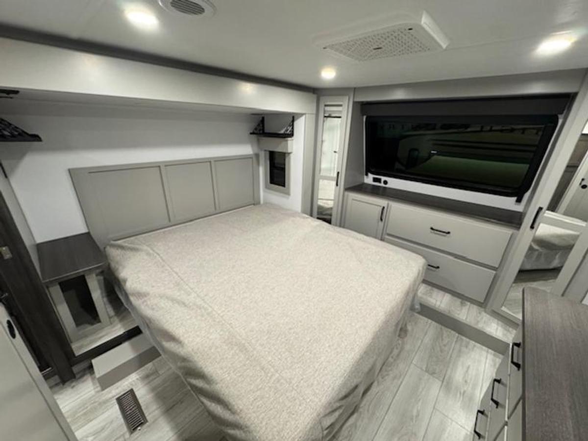 2025 Keystone RV Montana High Country 351BH