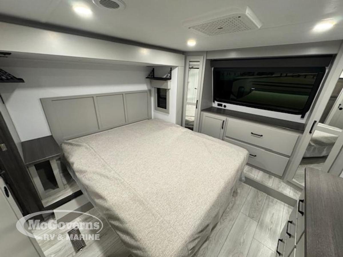 2025 Keystone RV Montana High Country 351BH