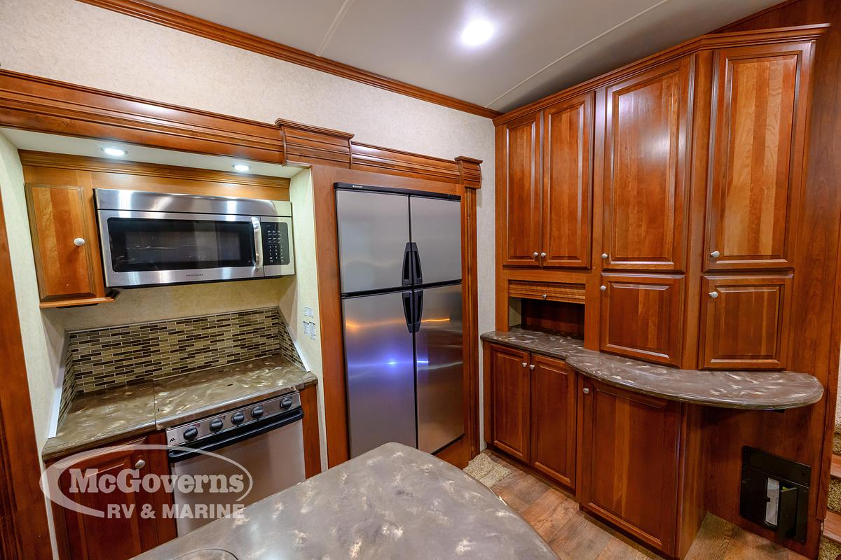 Used 2014 Forest River Cardinal 3450RL