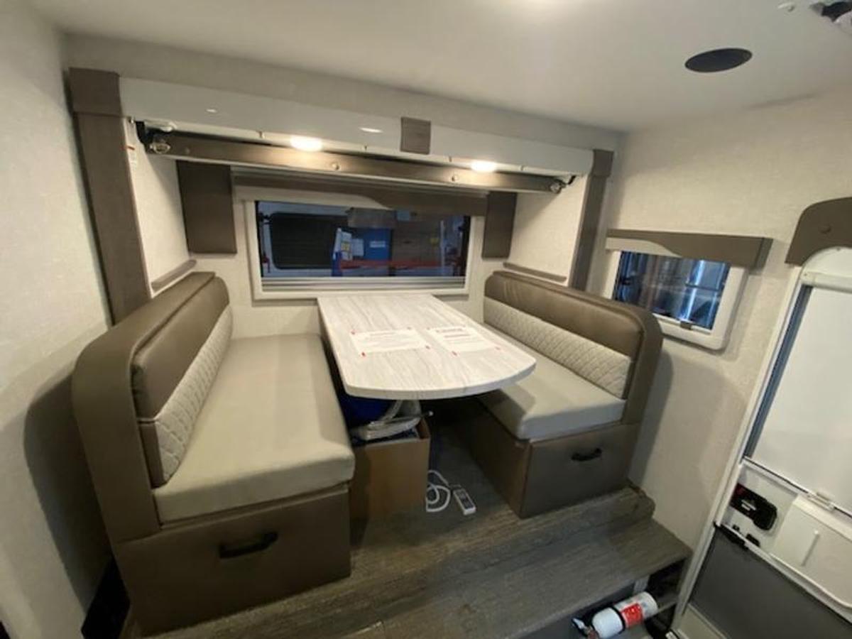 2023 Lance Truck Campers Short Bed 855S