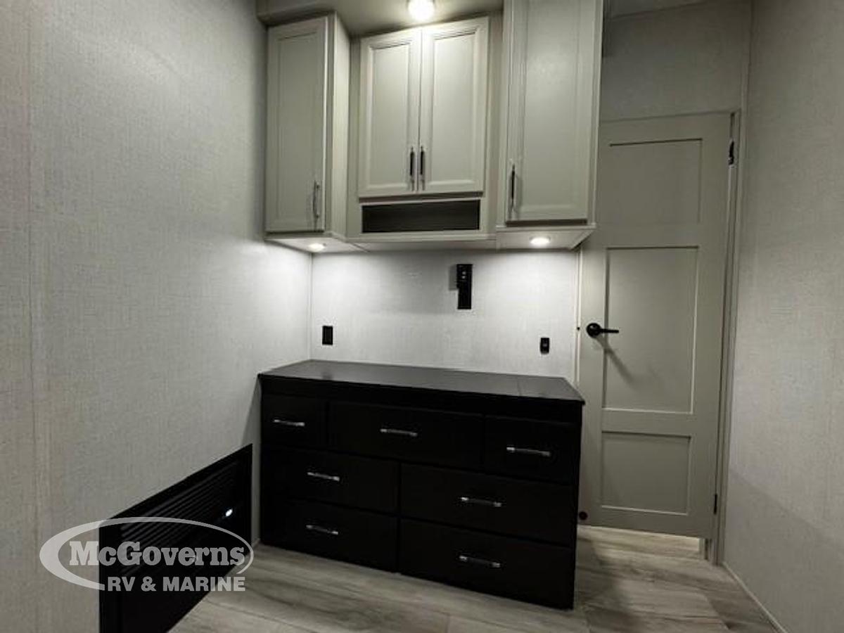 2026 Keystone RV Avalanche 379MB