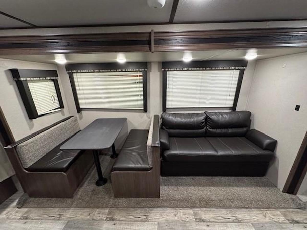 Used 2020 Keystone RV Hideout 26LHS