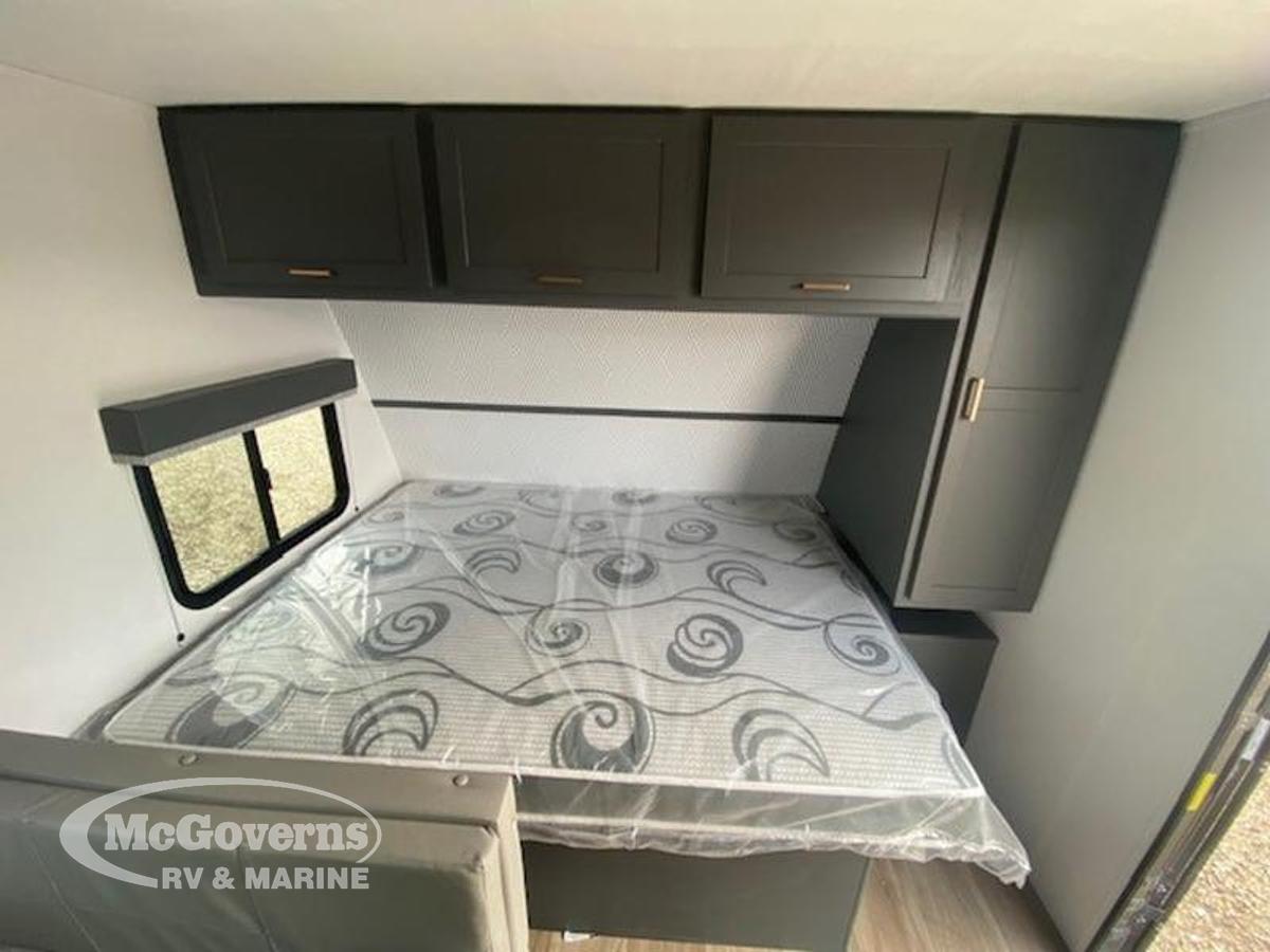 2024 Keystone RV Bullet Crossfire Single 1700BH