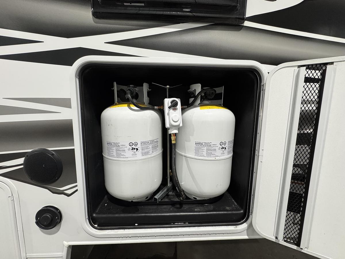 2026 Lance Long Box 1175