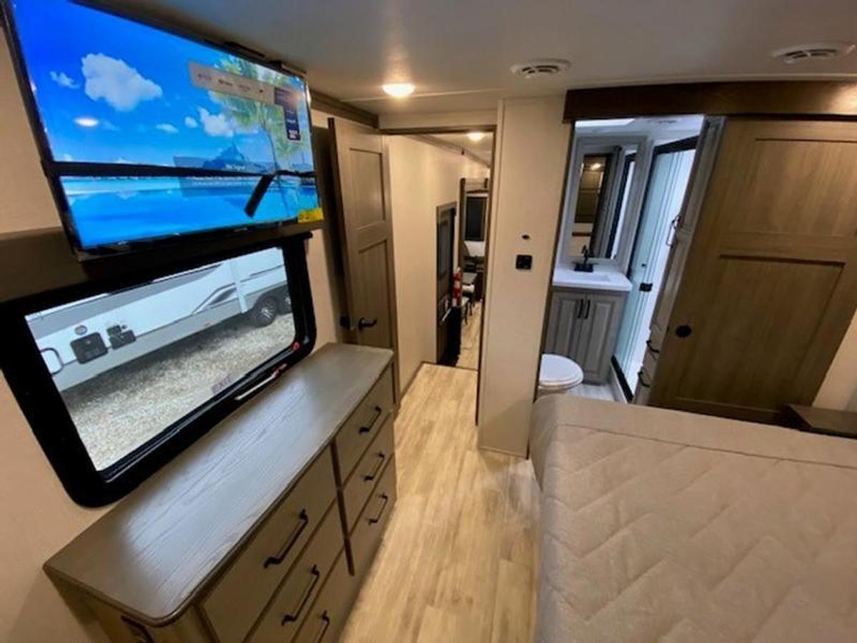 2024 Keystone RV Alpine 3011CK