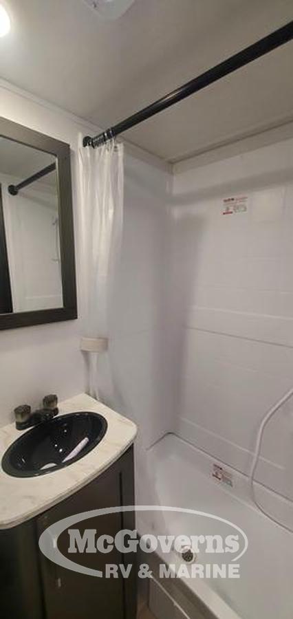 2025 Keystone RV Bullet Classic Travel Trailers 2840QBWE