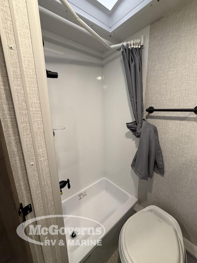 2026 Lance Truck Camper 1191