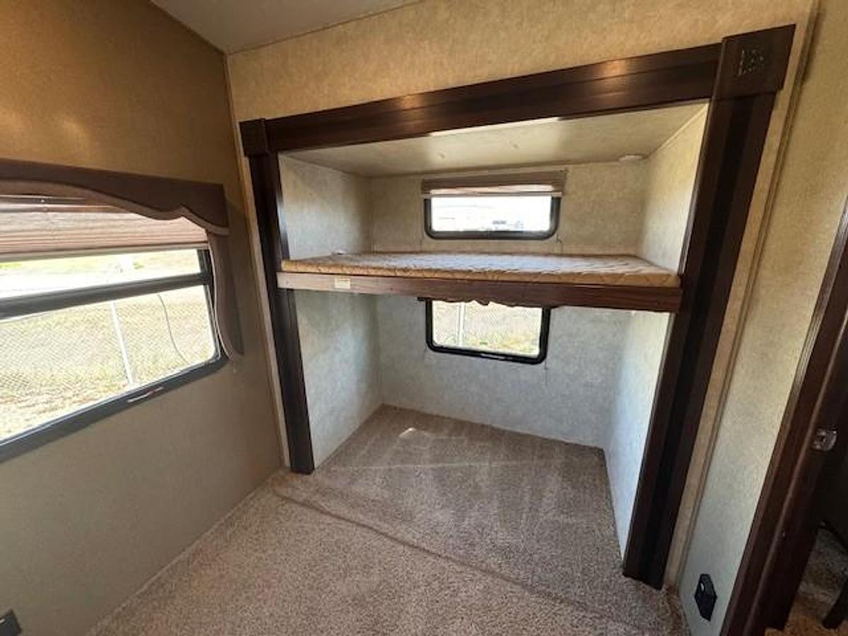 Used 2015 Keystone RV Keystone Mountaineer Mountaineer 356TBF - Dealer Stock