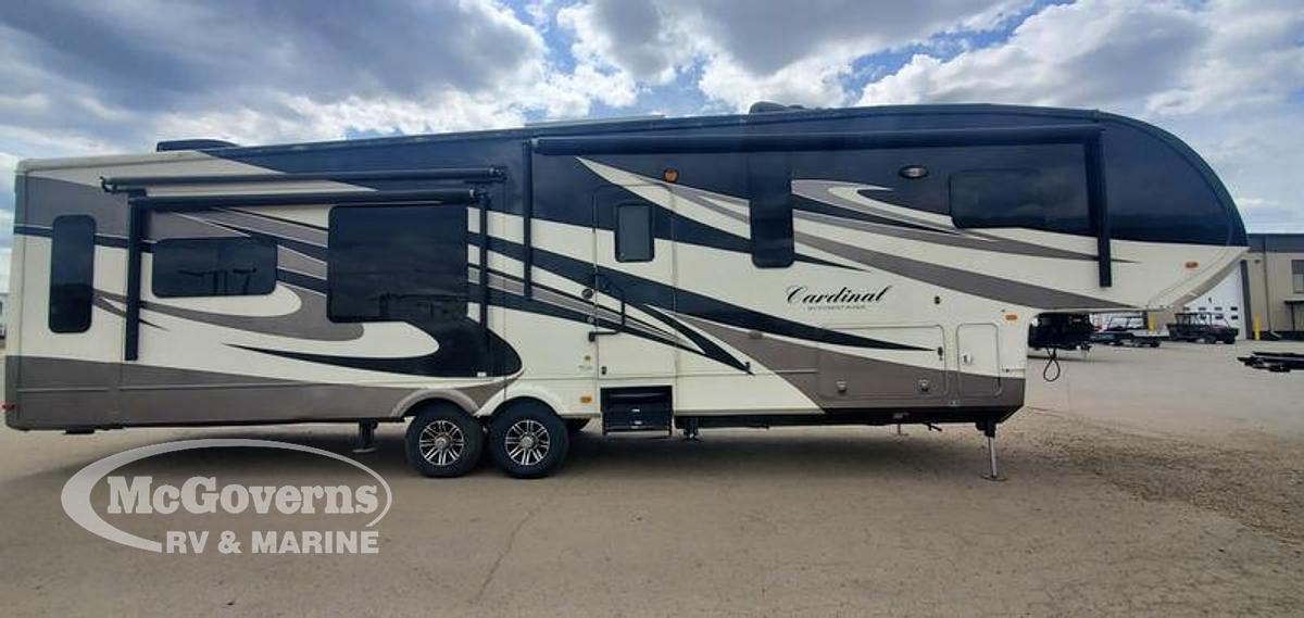 Used 2014 Forest River Cardinal 3450RL