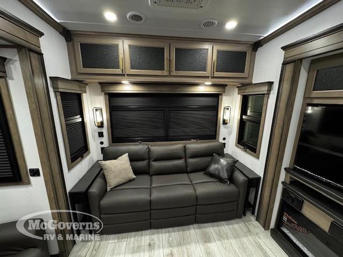 2025 Keystone RV Montana 3231CK