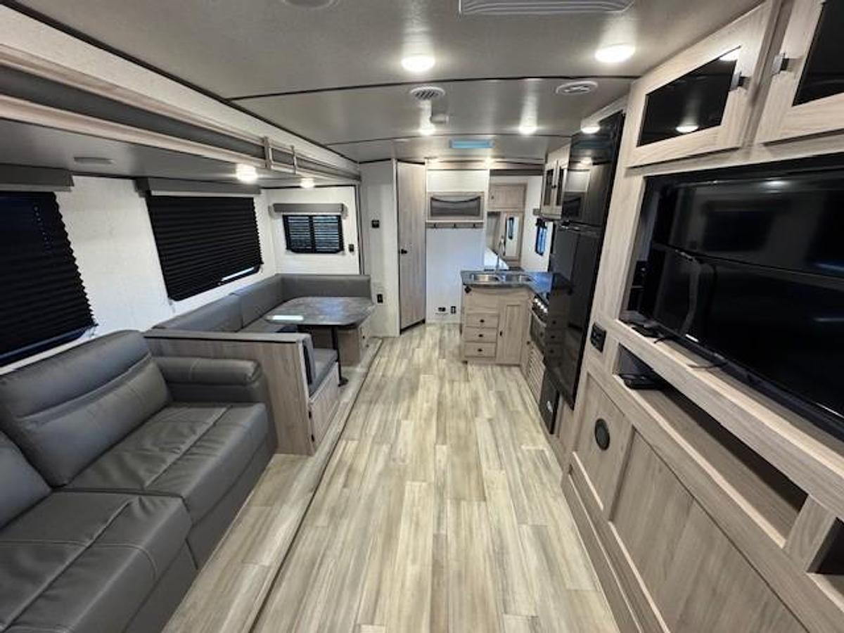 Used 2024 Coachmen 2963BH Northen Spirit