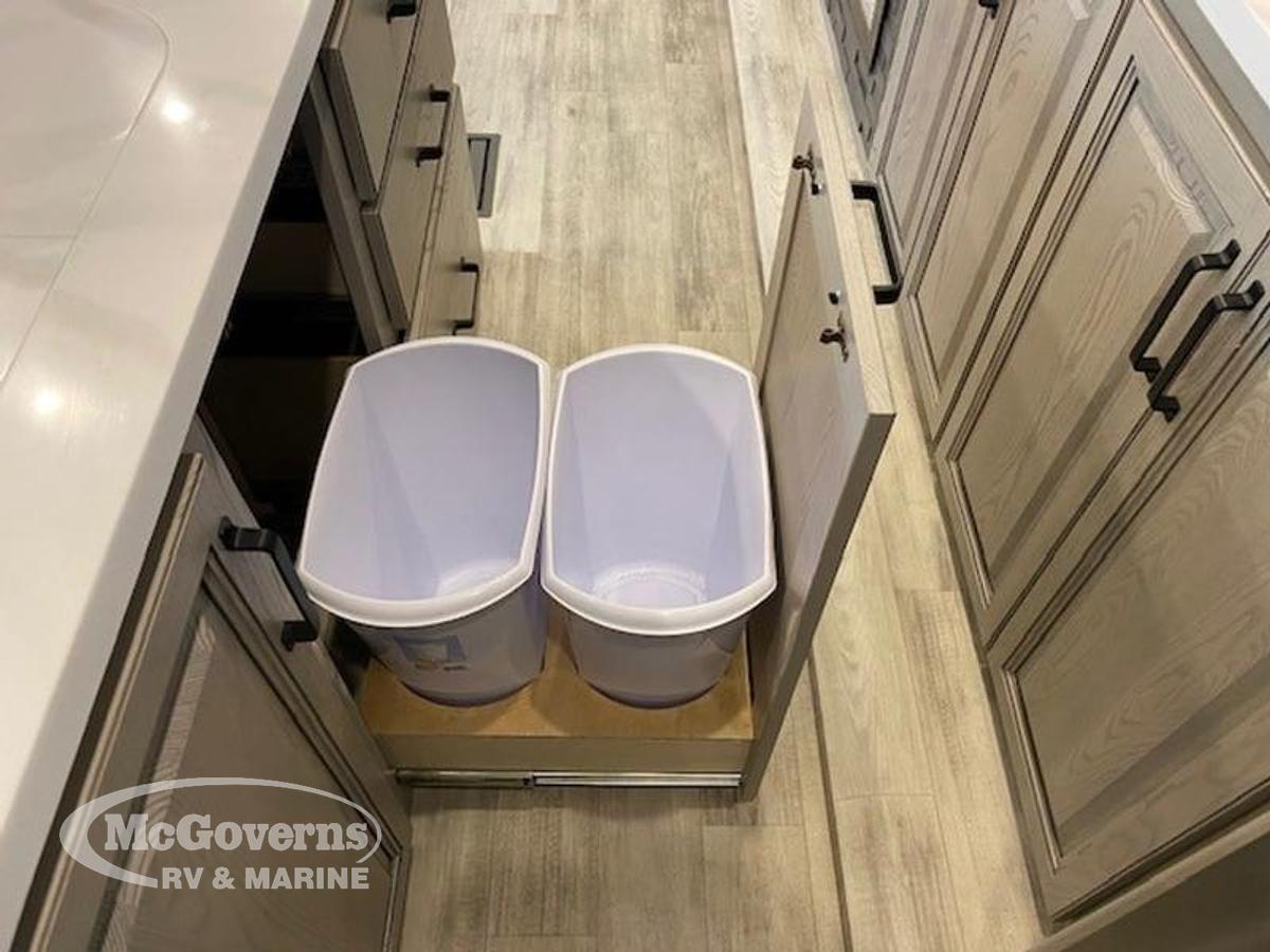 2024 Keystone RV Alpine 3011CK