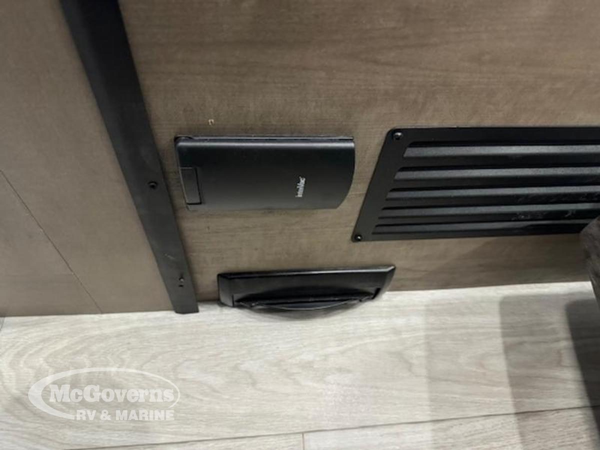 2025 Keystone RV Montana 3941FO