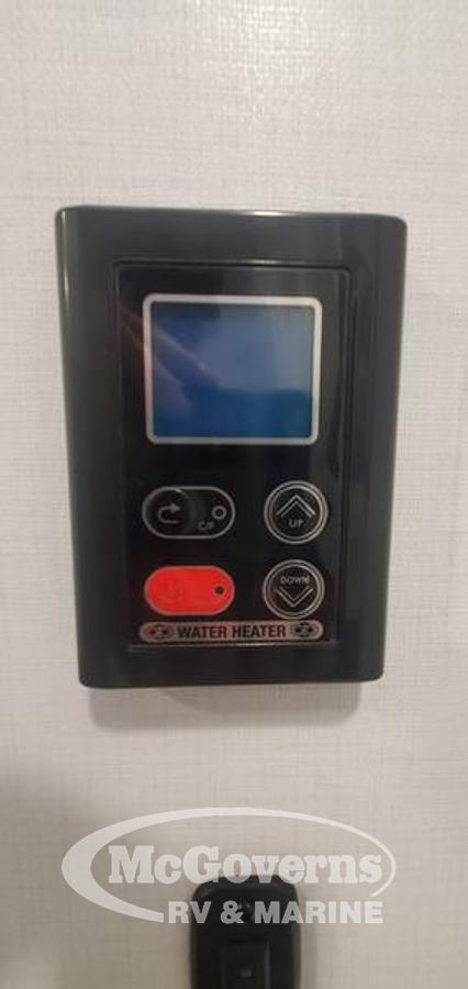 2025 Keystone RV Bullet Classic Travel Trailers 2840QBWE