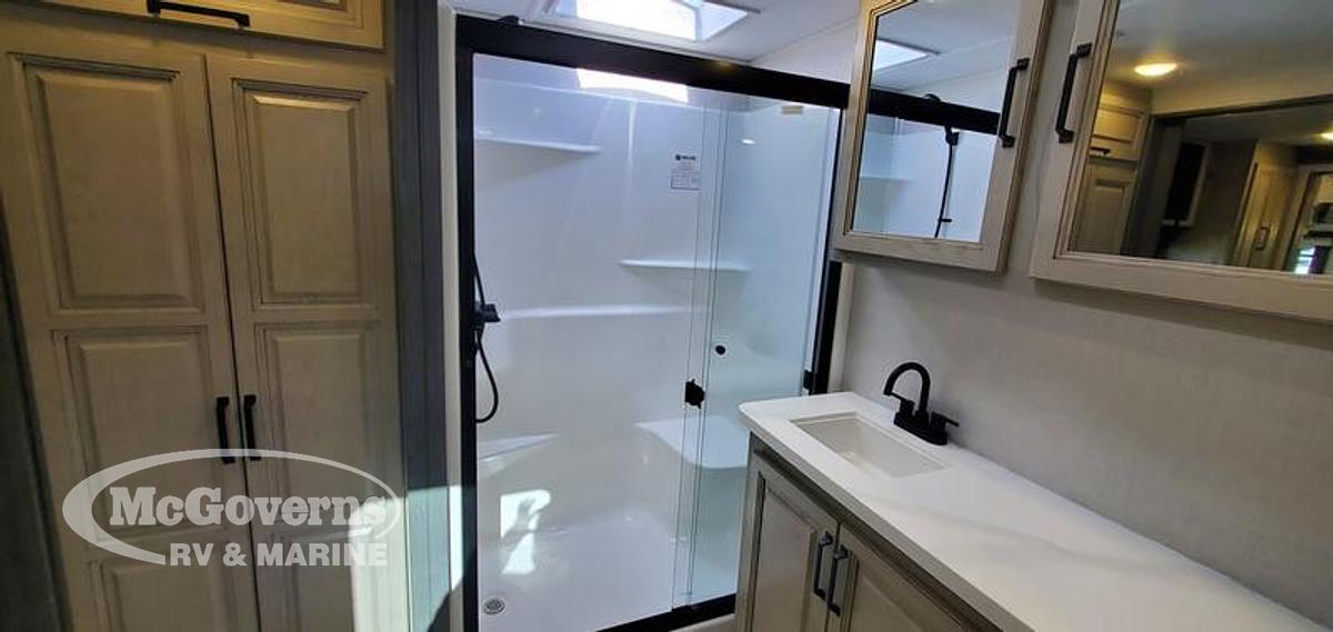 2024 Keystone RV Alpine 3700FL