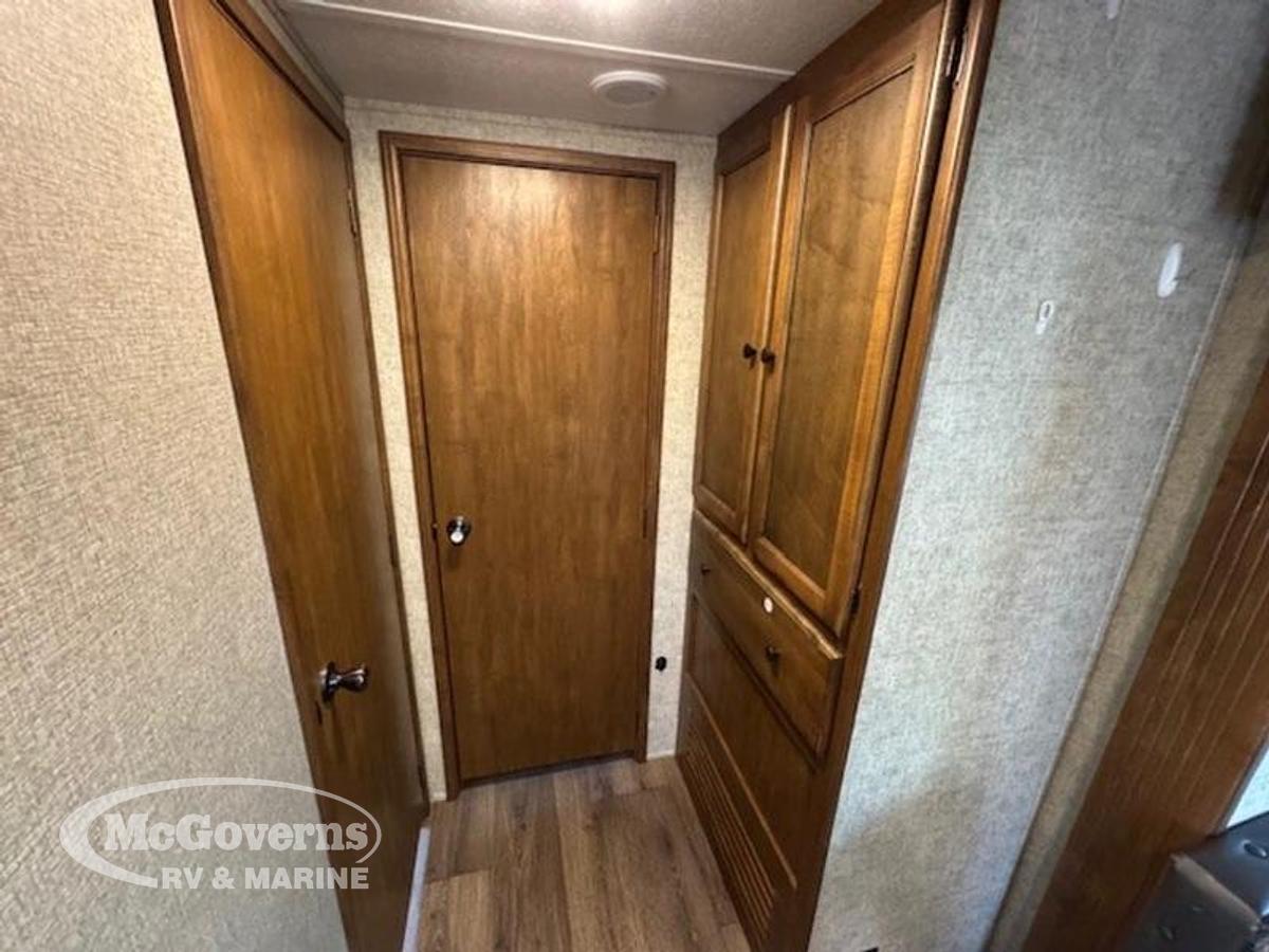 Used 2015 Keystone RV Sprinter Campfire 31BH