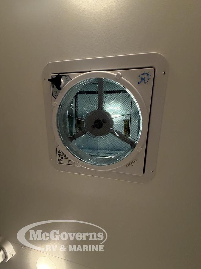 2026 Lance Truck Camper 650