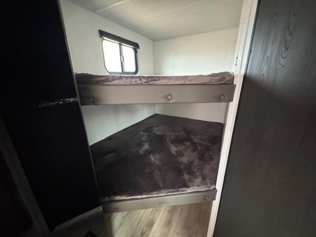 2025 Keystone RV Hideout Sport Double 241DBWE