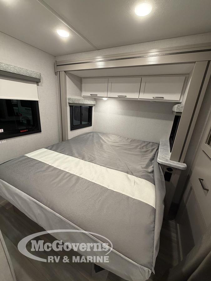 2026 Thor Motor Coach Four Winds 22z