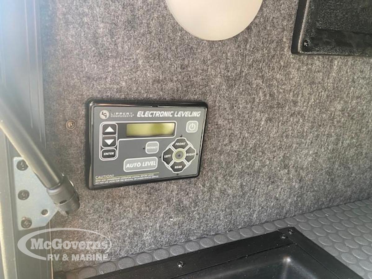 2024 Keystone RV Cougar Half-Ton 27SGS