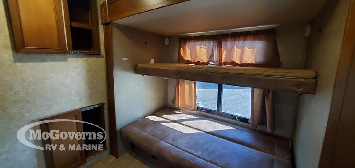 Used 2015 Highland Ridge RV  The Light LF315BHS