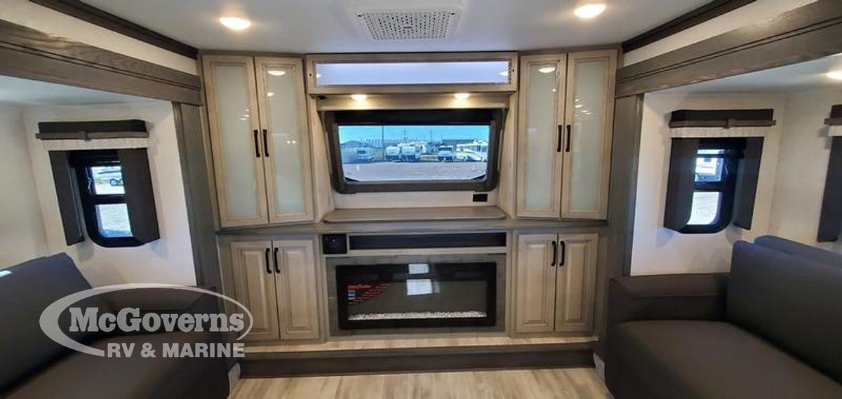 2024 Keystone RV Alpine 3700FL