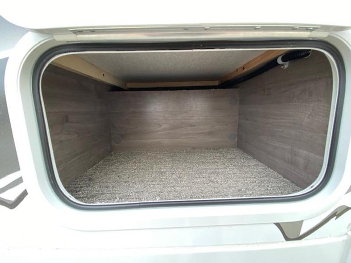 2023 Lance Truck Campers Short Bed 855S