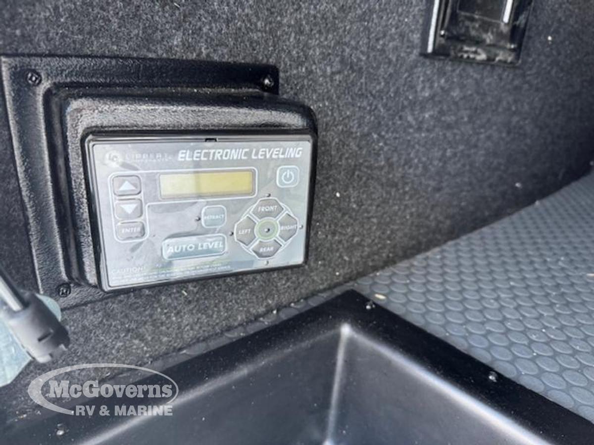 2025 Keystone RV Cougar Half-Ton 29RLI