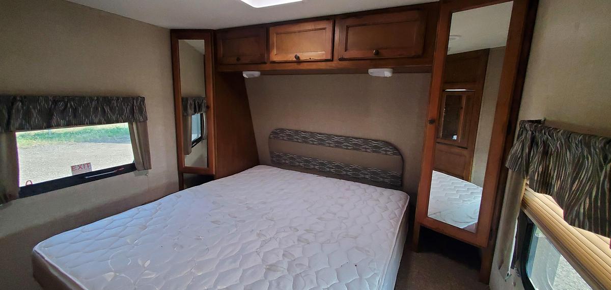 Used 2014 Keystone Sprinter 278BHS