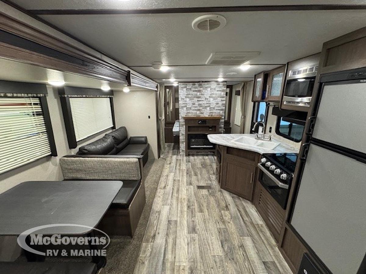 Used 2020 Keystone RV Hideout 26LHS
