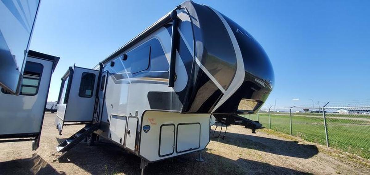 2024 Keystone RV Alpine 3011CK