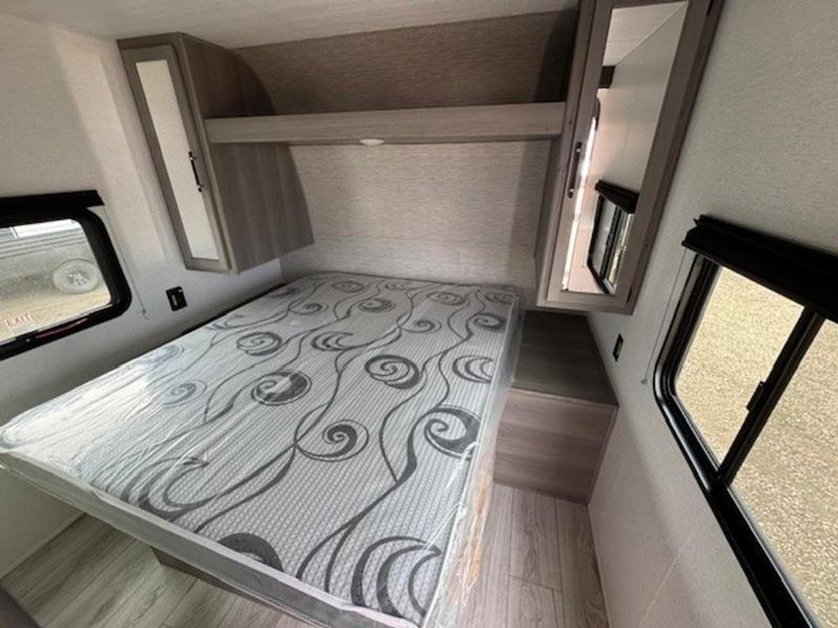 2025 Keystone RV Hideout Sport Double 241DBWE