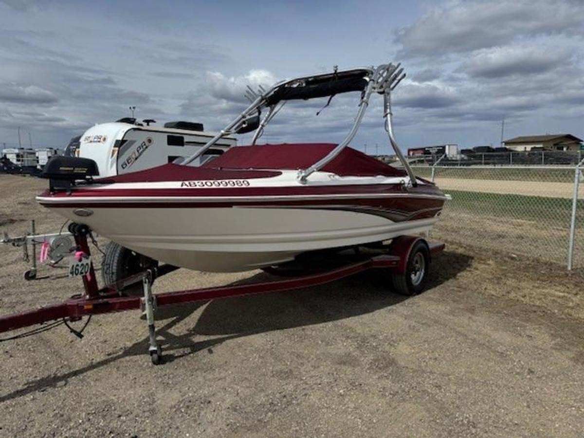 Used 2009 Larson  Larson SEI 180 I/O